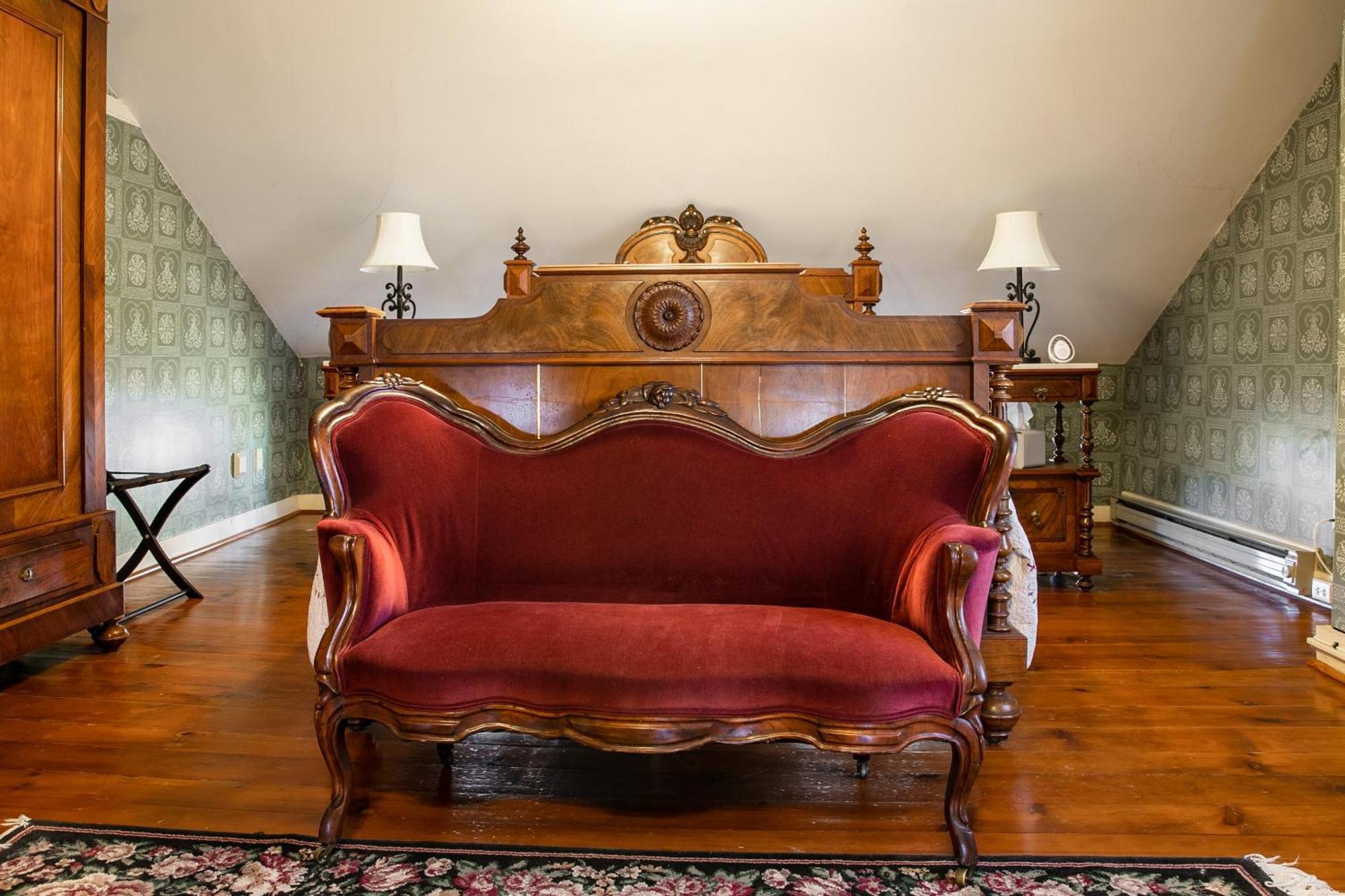 The Emig Mansion Bed & Breakfast York Room photo