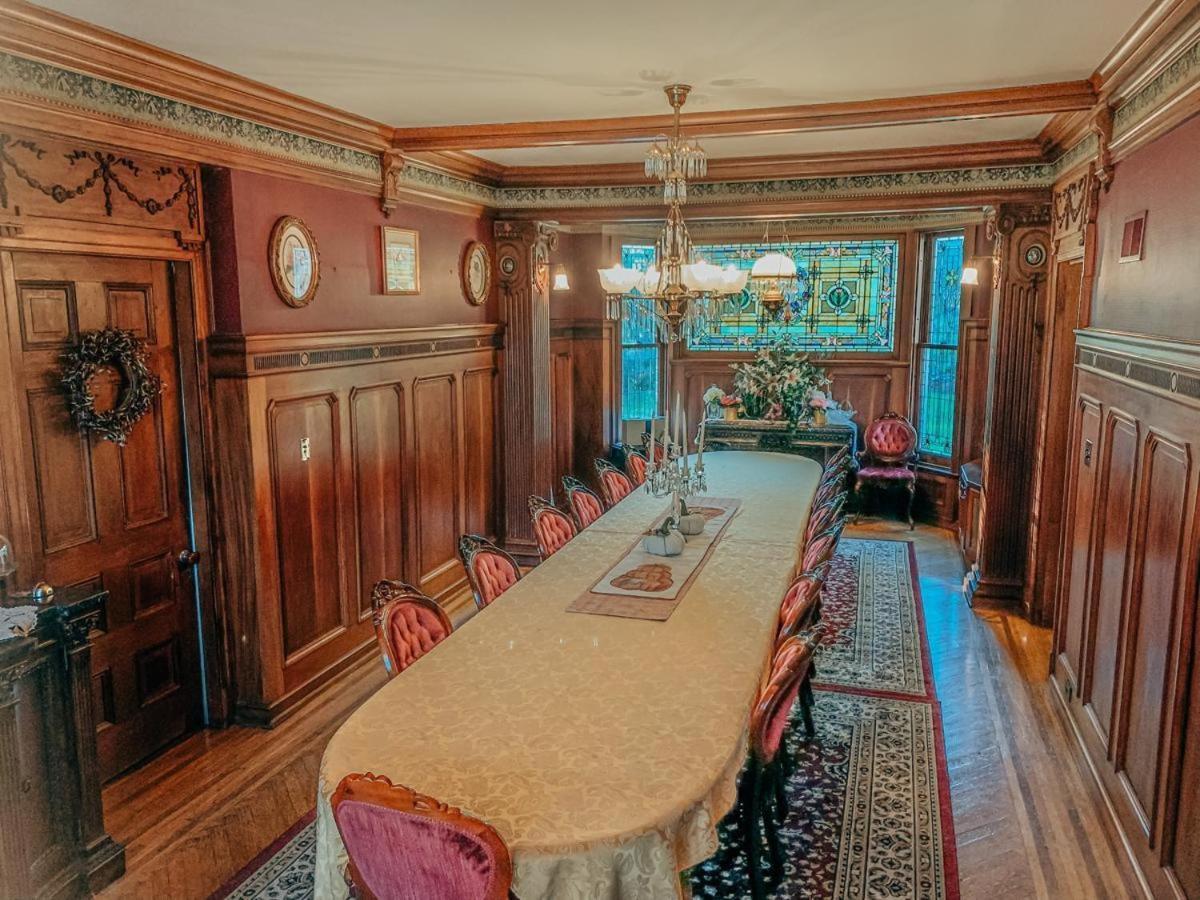The Emig Mansion Bed & Breakfast York Exterior photo